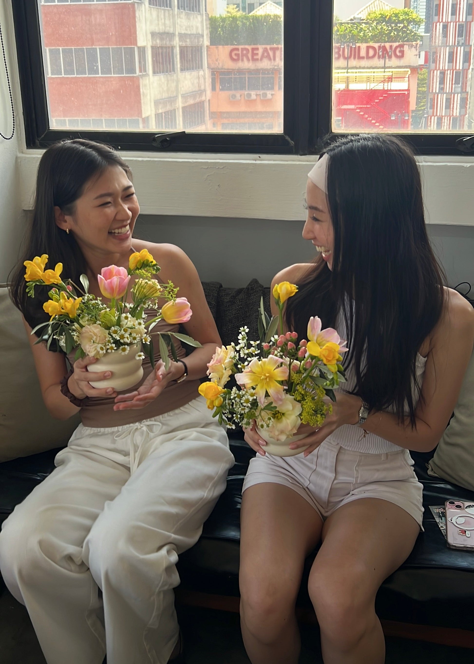 basic vase arrangement floral class singapore amytfleur